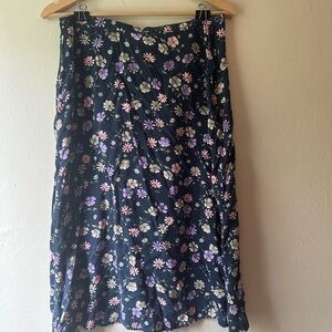 Elegant Floral Midi Skirt in Navy